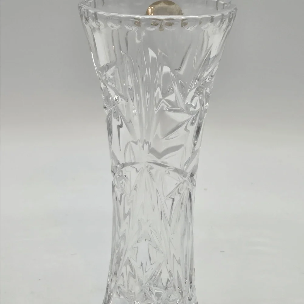 Vase Fine Crystal Star Bud Vase - appr 6 in
